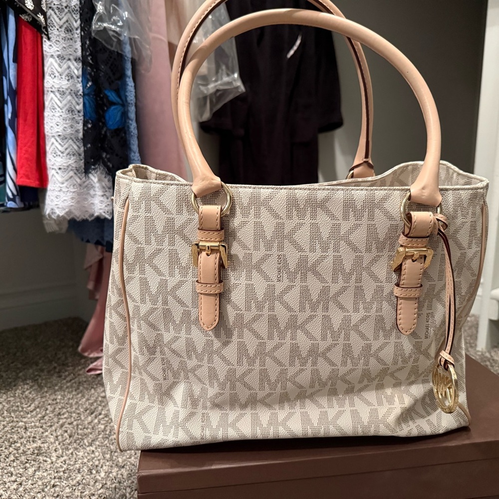 Michael Kors Cream and Tan Logo Tote - Picture 2 of 6